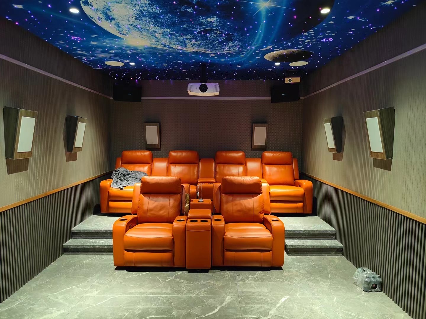 豪华别墅家庭影院